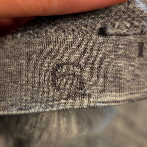 LULULEMON Swiftly Tech Long Sleeve Crew Gray Womens‎ Size 6 Running - Picture 9 of 9
